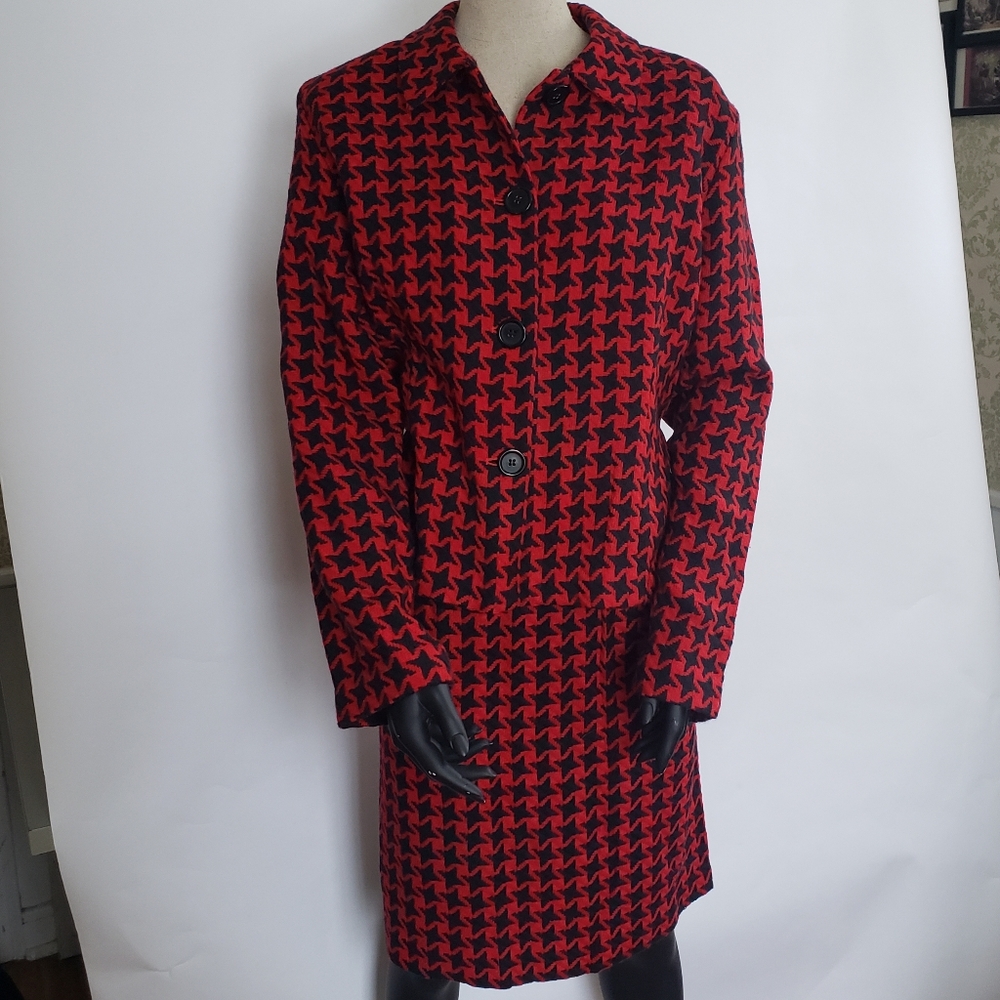 Metrostyle Suit